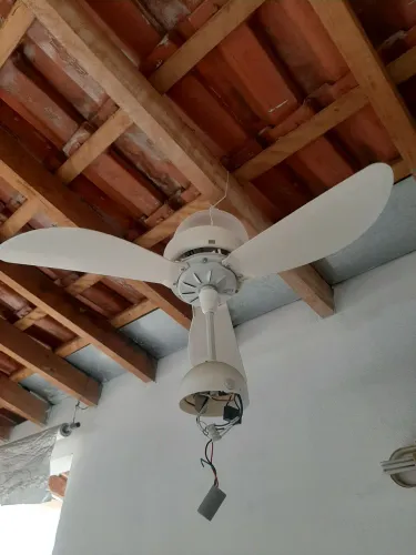 VENTILADOR TETO SEM CONTROLE
