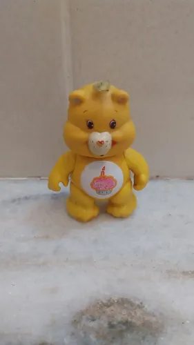 Antigo Boneco Ursinho Carinhoso Amarelo (Birthday Bear) da marca Estrela. 
