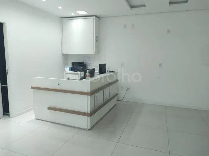 Sala Comercial de 110m² no Centro