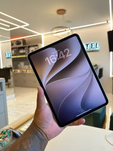 iPad Pro M5 11 256GB WiFi Silver 100% 32 Ciclos Usado