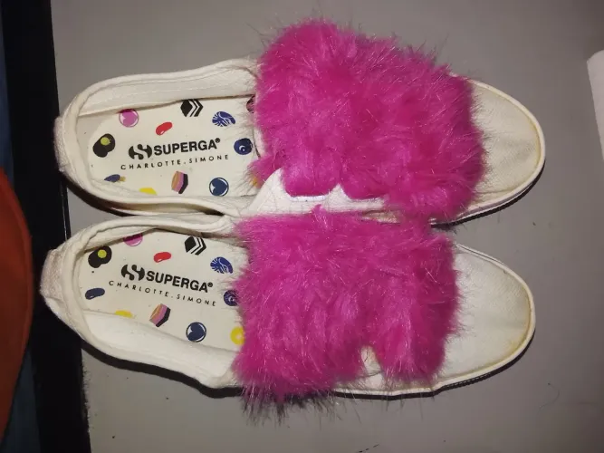 Tênis Charlotte Simone superga n37