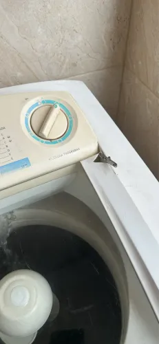 VENDE-SE MÁQUINA DE LAVAR ELECTROLUX 7,5kg