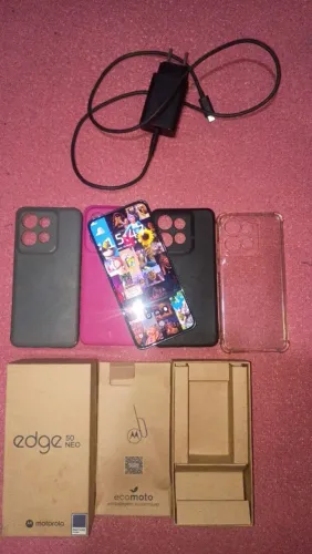 Moto Edge 50 neo aceito troca