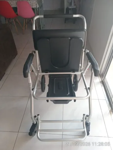 CADEIRA PARA BANHO