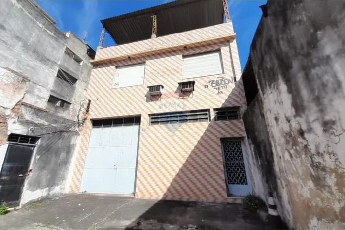 GALPÃO EM CAVALCANTE 1200 m² - COM RESIDÊNCIA