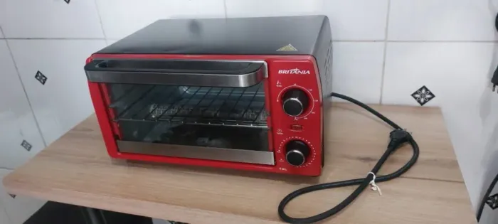 Forno elétrico Britânia 10L