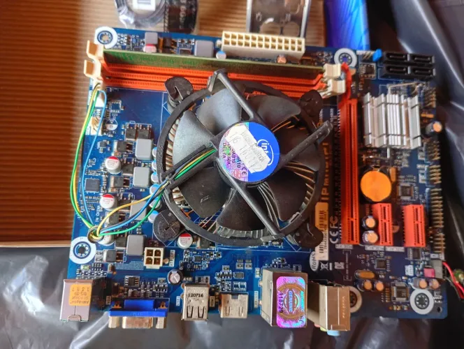 Kit placa mãe 1155 com processador i5 . Leia antes