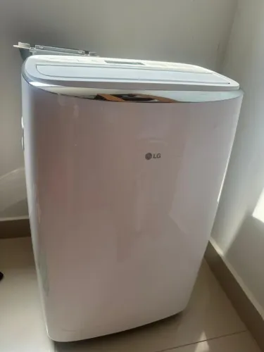 Ar condicionado portátil na garantia, gela MUITO