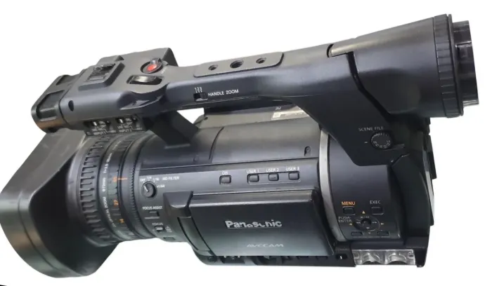 Filmadora Panasonic Hmc130