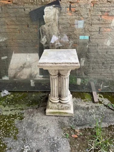 Mesa de mármore