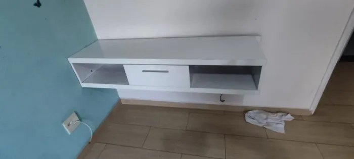RACK SUSPENSO BRANCO COM GAVETA