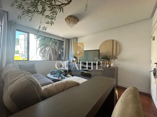Apartamento com 4 quartos à venda na Avenida Hercílio Luz, Centro R$ 1.390.000,00