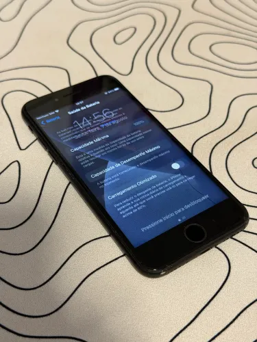 iPhone 7 - 32 GB (Preto)