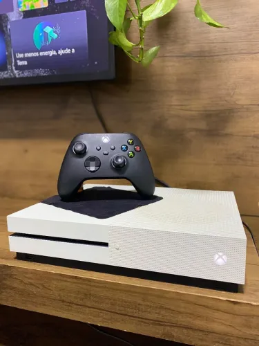 Xbox One S 1TB Em Estado De NOVO
