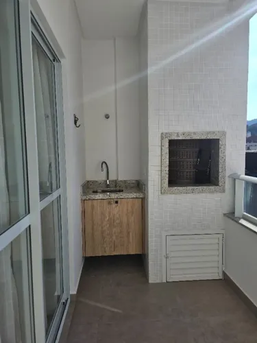 OPORTUNIDADE 2dorm, 2 bwc, 2vg, parcialmente mobiliado, excelente localização venha ver