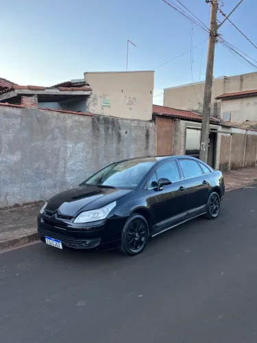 Citroen C4 Pallas GLX 2.0/2.0 Flex 16V Mec. 2011