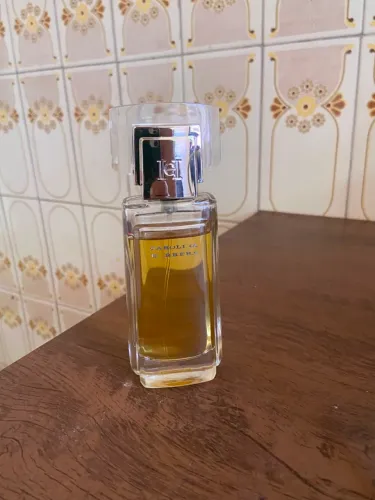 Perfume Carolina Herrera Eau de Toilette Feminino (Raro)