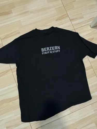 Blusa de academia oversized da berzerk