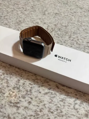 Apple Watch Séries 3 - 38mm
