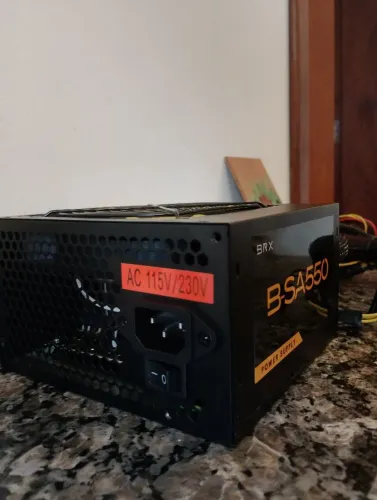 Fonte BRX BSA550 550W - estado perfeito, nunca usado. 