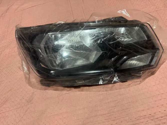 Vendo farol de carro Voyage/gol