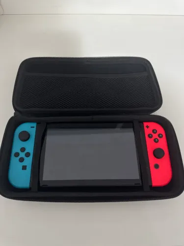 Nintendo Switch V2 32GB Preto + Caixa + Carregador original | Joy-Con Sem Drift