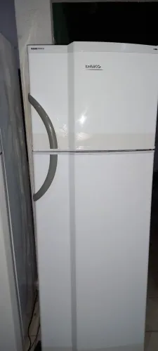 Vende se geladeira dúplex dako