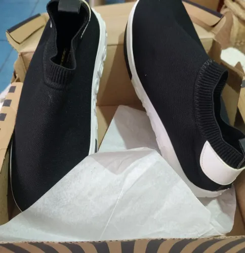 Tênis feminino novo Tam 37
