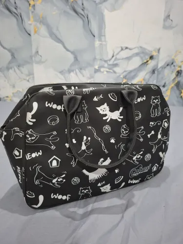Bolsa Preta Estampada Resistente