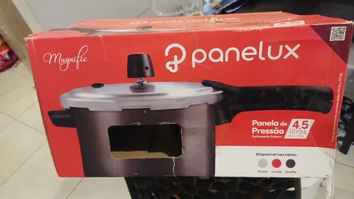 Panela de pressão NOVA NA CAIXA