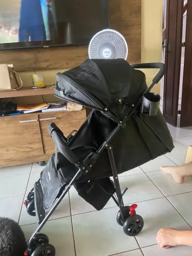 Carrinho de bebê novo nunca usado