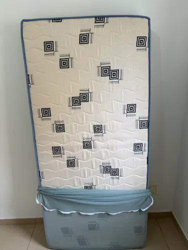 COLCHÃO Ortobom Solteirão (VENDE-SE URGENTE - Mudança)!