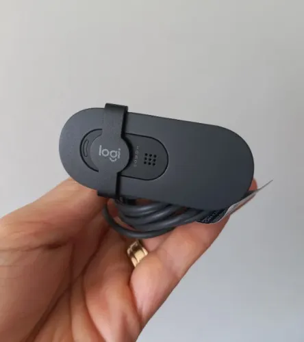 Webcam Full HD Logitech Brio 100 - Grafite