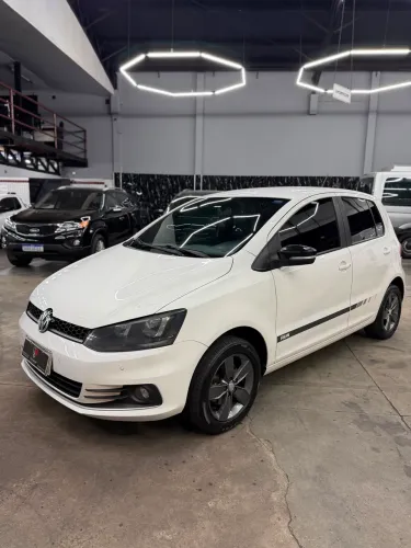 Volkswagen Fox RUN 1.6 Flex 8V 5P 2017