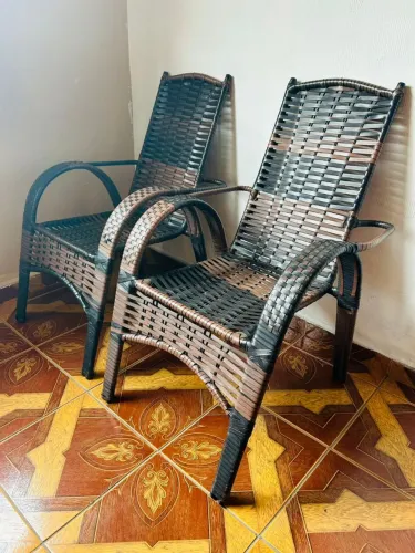 Cadeira de descanso vime semi nova 200 cada chama no ZAP *