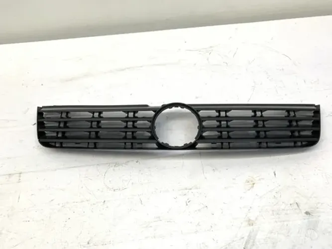 Grade Dianteira Para Choque Vw Passat 1997 2000 Detalhe Plástico