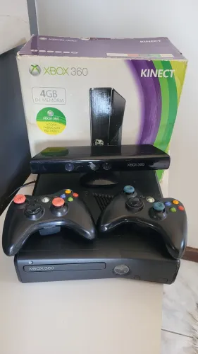 Xbox 360 Slim completo + 23 jogos