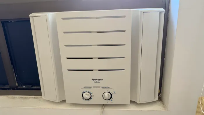 AR-CONDICIONADO JANELA MIDEA