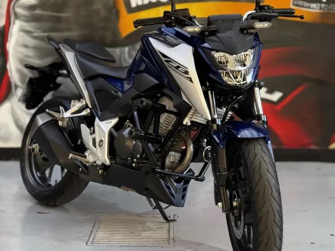 Honda Cb 300f twister abs 2026