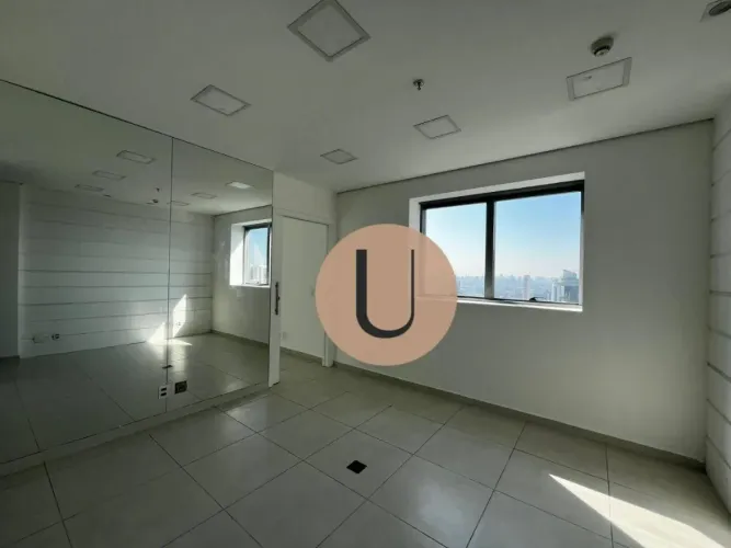 Locação  Sala Comercial no Tatuapé. Ao Lado do Metrô Carrão