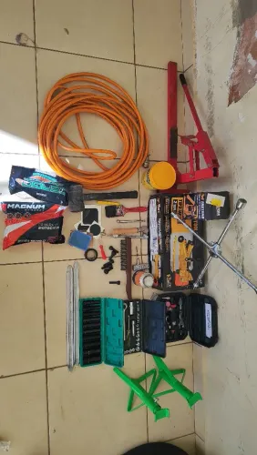 Ferramentas para borracharia ou hobby