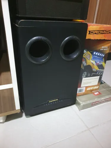 Caixa subwoofer gradiente
