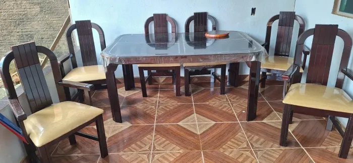 Mesa 100% madeira