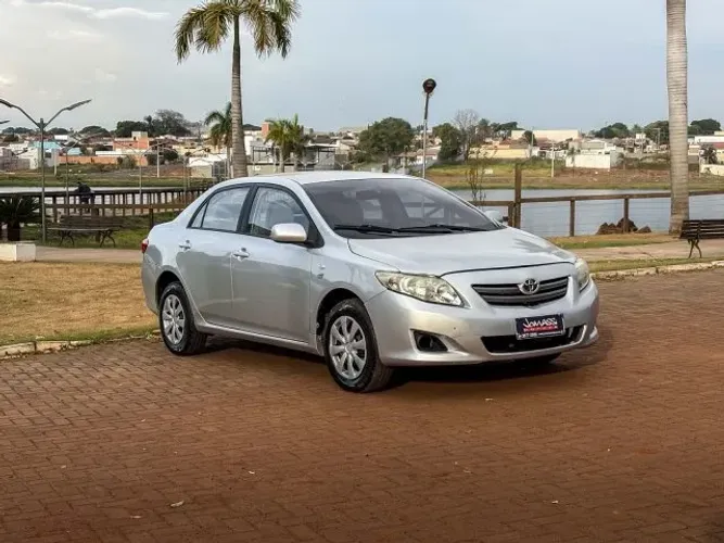 Toyota Corolla GLI 1.8 Flex 16V Aut. 2011