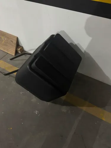 Baú e suporte moto