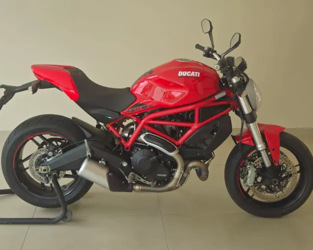 Vendo ou troco Ducati Monster 797