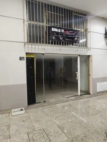 Loja Comercial para Locação em Nova Iguaçu, Centro, 2 banheiros, 1 vaga