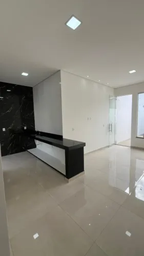 OPORTUNIDADE NO BAIRRO MONTREAL! CASA NOVA À VENDA