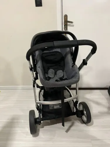 Carrinho de bebê Infanti 