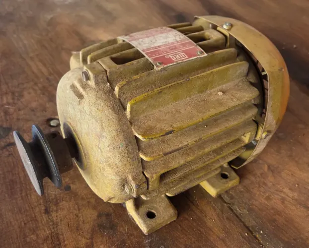 Motor WEG Trifásico